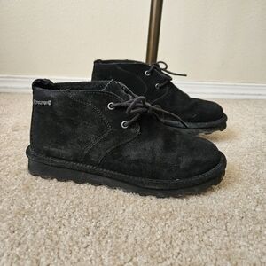 Bearpaw skye boots 7